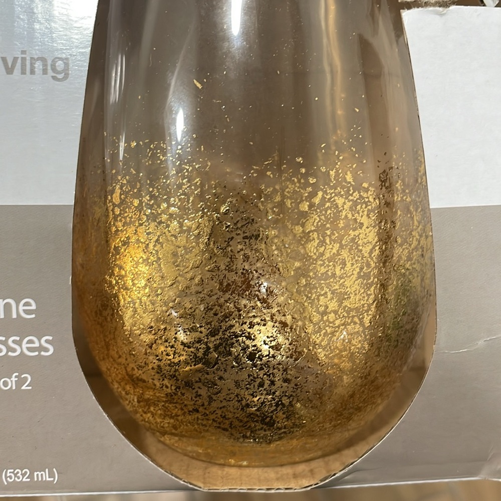 Wine glasses - Picture 2 of 3